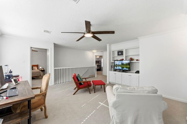 134 Quiet Oak Circle, The Woodlands, TX 77381