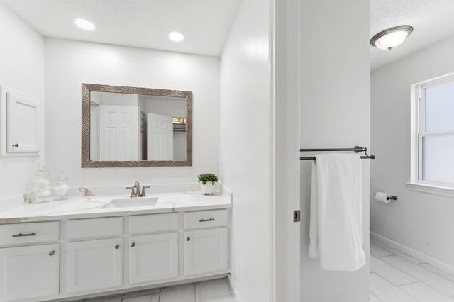 134 Quiet Oak Circle, The Woodlands, TX 77381