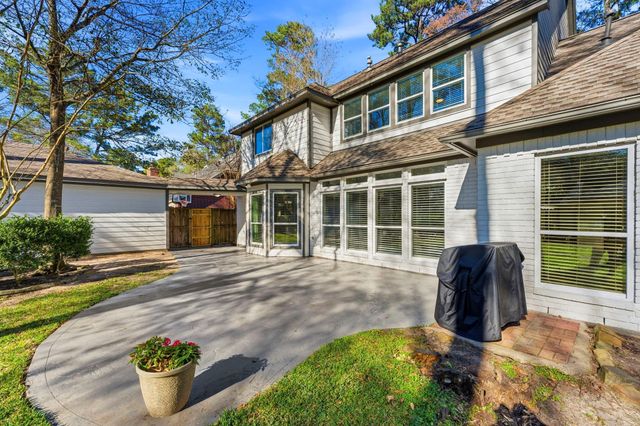 134 Quiet Oak Circle, The Woodlands, TX 77381