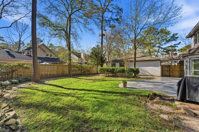 134 Quiet Oak Circle, The Woodlands, TX 77381