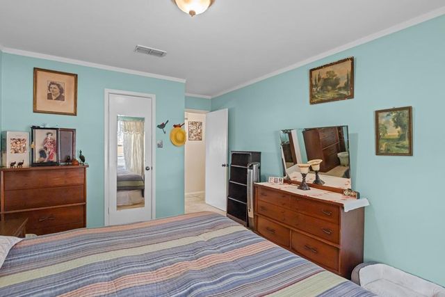 2909 Princeton Ave, Midland, TX 79701