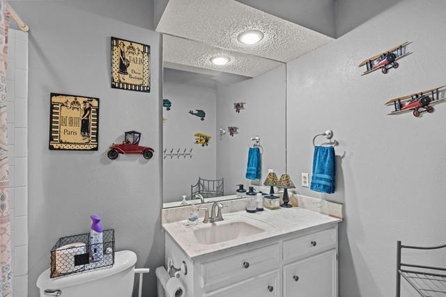 2909 Princeton Ave, Midland, TX 79701