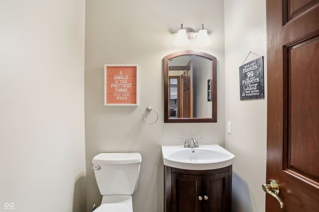 4030 Brockton Manor North Drive, Greenwood, IN 46143