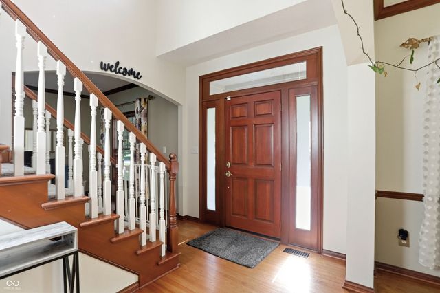 4030 Brockton Manor North Drive, Greenwood, IN 46143