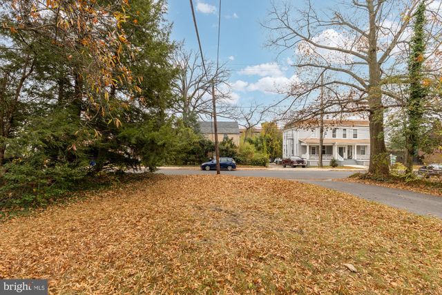 7404 COLUMBIA AVE, College Park, MD 20740