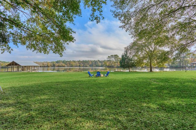 15012 Lake Paula Drive, Willis, TX 77318