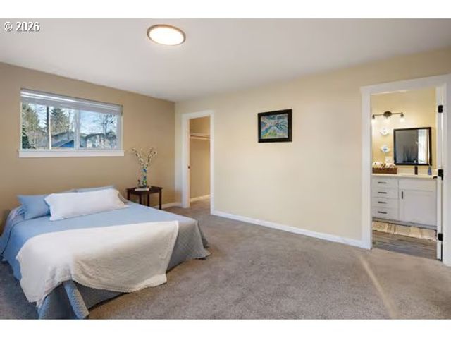 450 Hunsaker Ln, Eugene, OR 97404