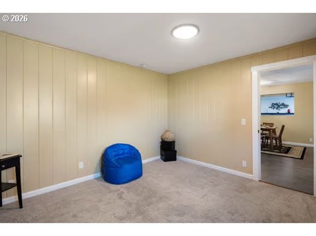 450 Hunsaker Ln, Eugene, OR 97404