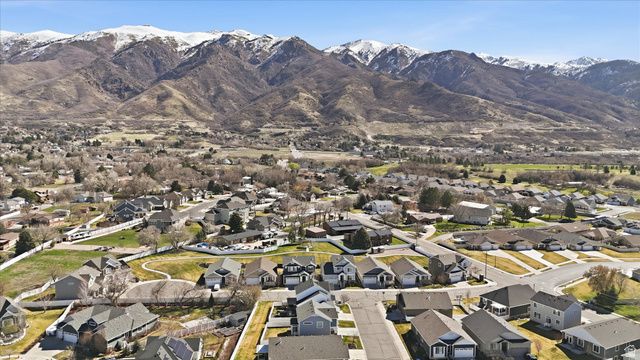 2113 E 1200 N, Layton, UT 84040