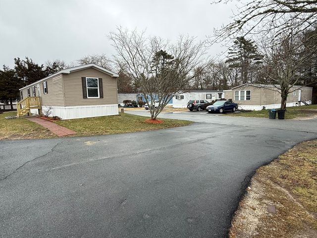 2900 Cranberry Hwy 42, Wareham, MA 02538