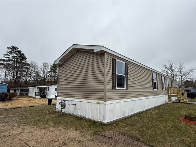 2900 Cranberry Hwy 42, Wareham, MA 02538