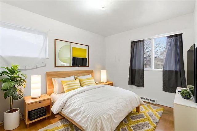 8703 Manchester Avenue, Raytown, MO 64138