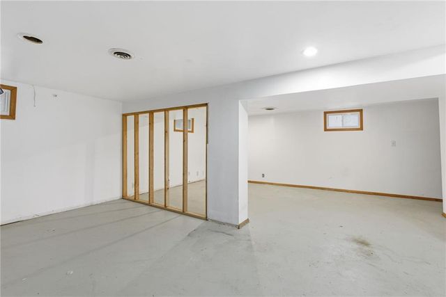 8703 Manchester Avenue, Raytown, MO 64138