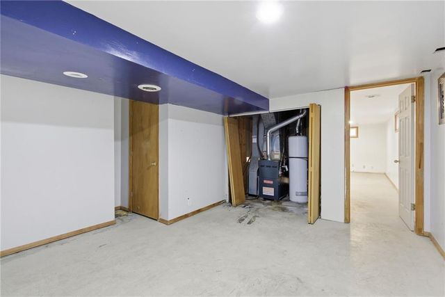 8703 Manchester Avenue, Raytown, MO 64138