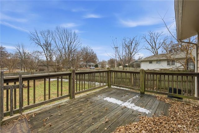 8703 Manchester Avenue, Raytown, MO 64138