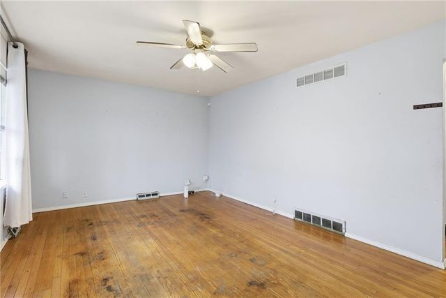 8703 Manchester Avenue, Raytown, MO 64138