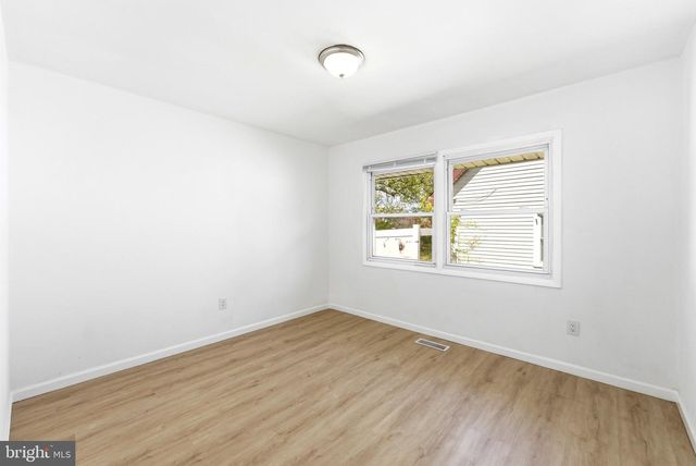 49 MIDDLETON LN, Willingboro, NJ 08046