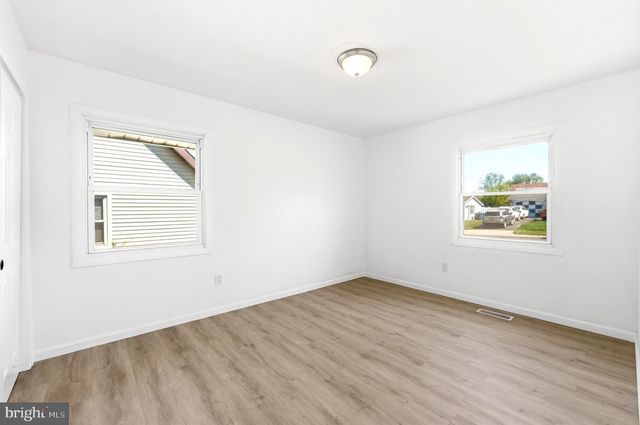 49 MIDDLETON LN, Willingboro, NJ 08046
