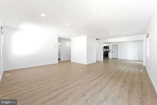 49 MIDDLETON LN, Willingboro, NJ 08046