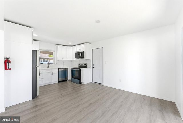 49 MIDDLETON LN, Willingboro, NJ 08046