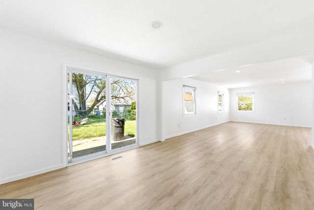 49 MIDDLETON LN, Willingboro, NJ 08046