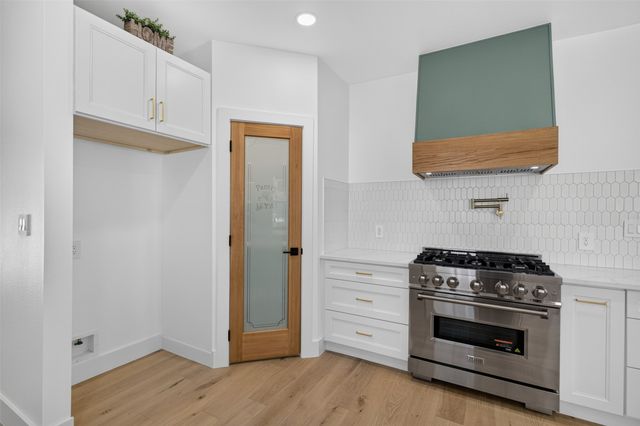 1007 Winston Street, Dallas, TX 75208