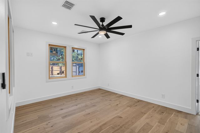 1007 Winston Street, Dallas, TX 75208