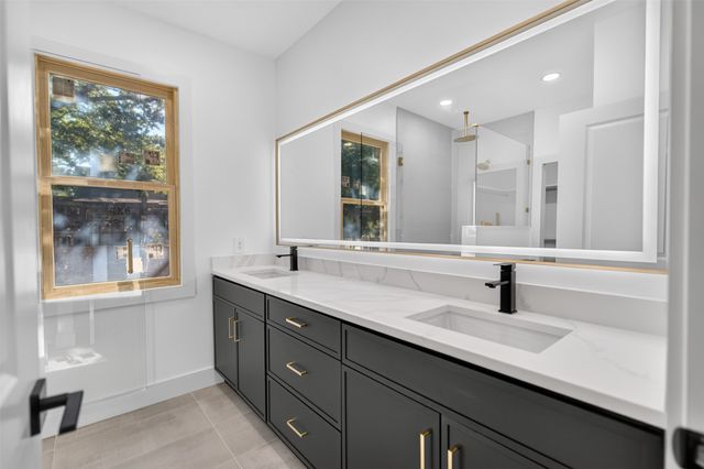 1007 Winston Street, Dallas, TX 75208