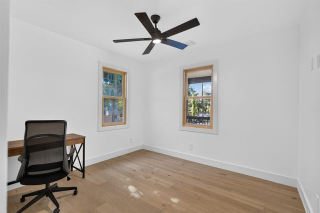 1007 Winston Street, Dallas, TX 75208