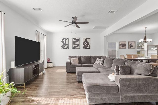 871 Grayson Avenue, Hinesville, GA 31313