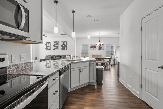 871 Grayson Avenue, Hinesville, GA 31313