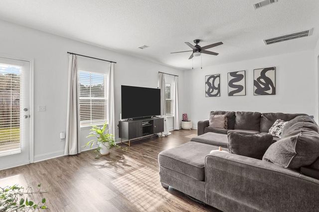 871 Grayson Avenue, Hinesville, GA 31313