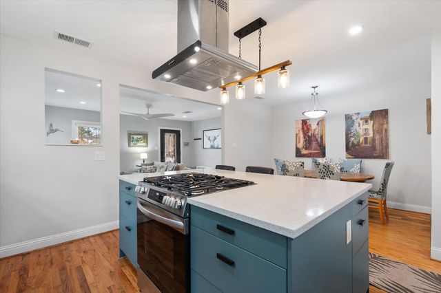 2624 Willing Avenue, Fort Worth, TX 76110