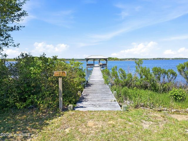 9 Osprey Drive, N Topsail Beach, NC 28460