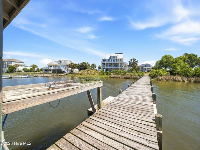 9 Osprey Drive, N Topsail Beach, NC 28460