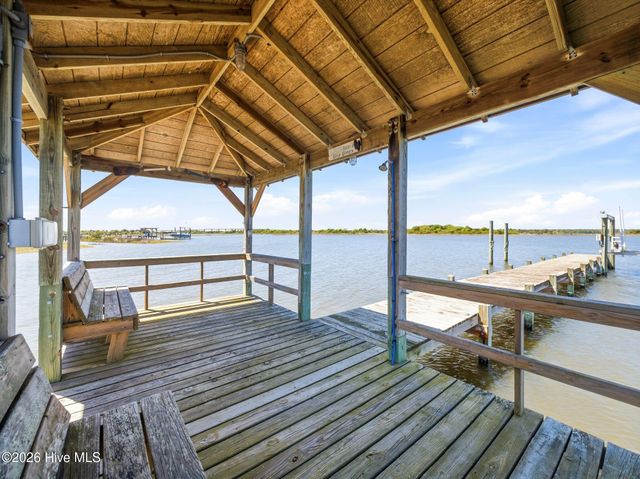 9 Osprey Drive, N Topsail Beach, NC 28460