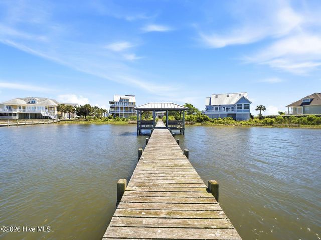 9 Osprey Drive, N Topsail Beach, NC 28460