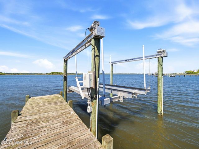 9 Osprey Drive, N Topsail Beach, NC 28460