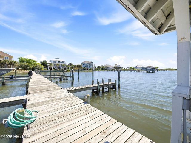 9 Osprey Drive, N Topsail Beach, NC 28460