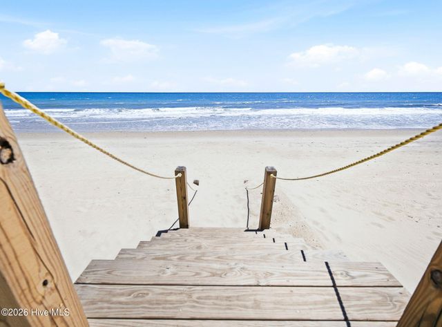 9 Osprey Drive, N Topsail Beach, NC 28460