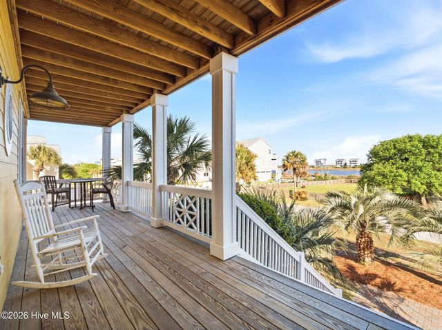9 Osprey Drive, N Topsail Beach, NC 28460