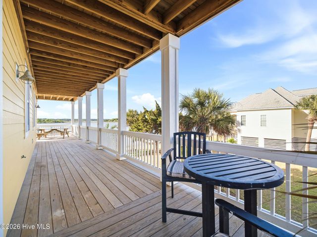 9 Osprey Drive, N Topsail Beach, NC 28460