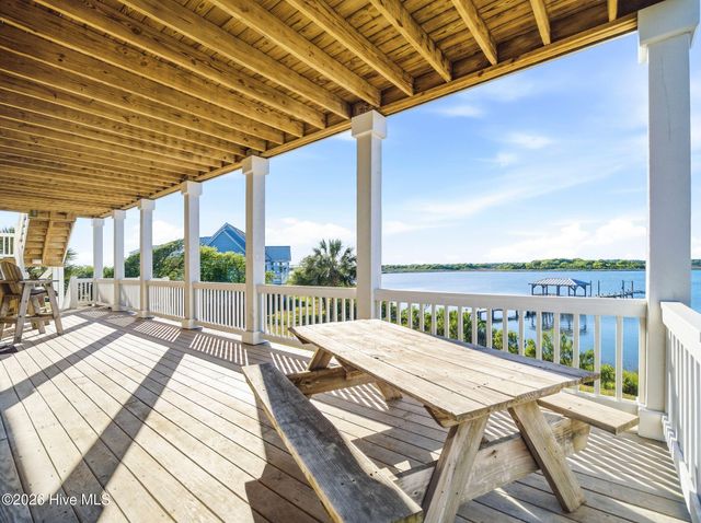 9 Osprey Drive, N Topsail Beach, NC 28460