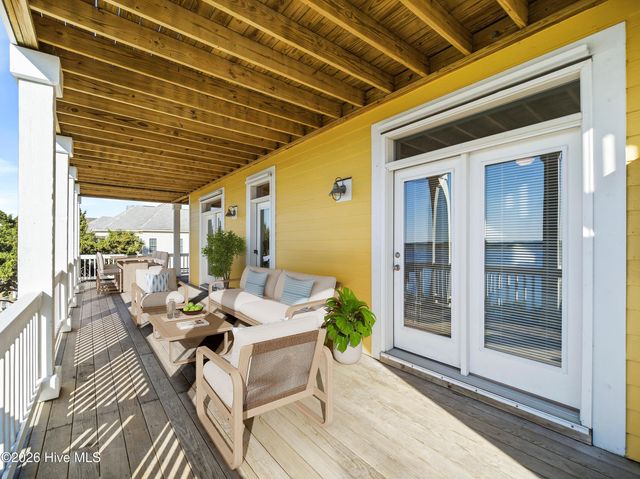 9 Osprey Drive, N Topsail Beach, NC 28460