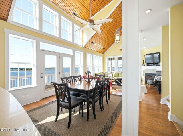 9 Osprey Drive, N Topsail Beach, NC 28460