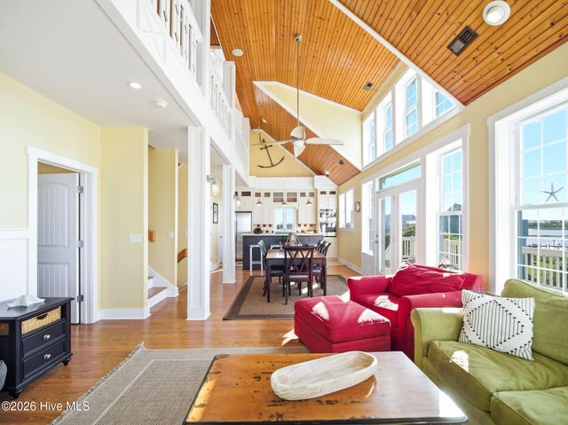 9 Osprey Drive, N Topsail Beach, NC 28460