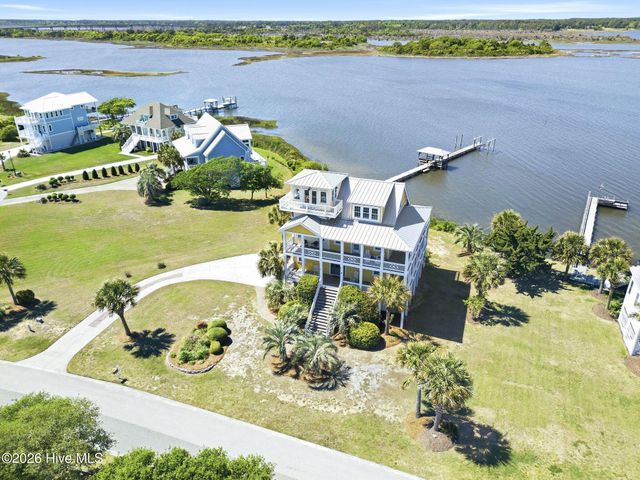 9 Osprey Drive, N Topsail Beach, NC 28460