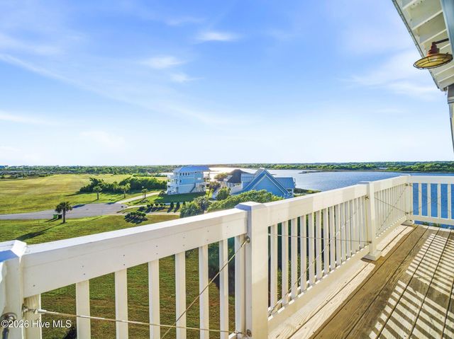 9 Osprey Drive, N Topsail Beach, NC 28460