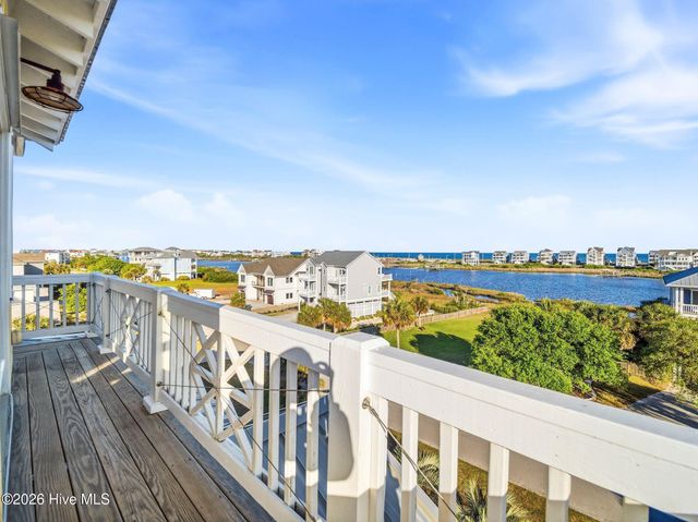 9 Osprey Drive, N Topsail Beach, NC 28460