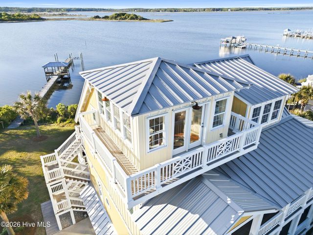 9 Osprey Drive, N Topsail Beach, NC 28460